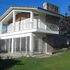 VENTA EXCLUSIVA: RESIDENCIA EN VILLA CARLOS PAZ - BARRIO MIGUEL MUÑOZ
