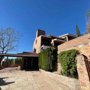 Casa Espectacular en Venta en Carlos Paz
